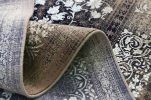 Comparison between 700 reed and 1500 reed carpet density